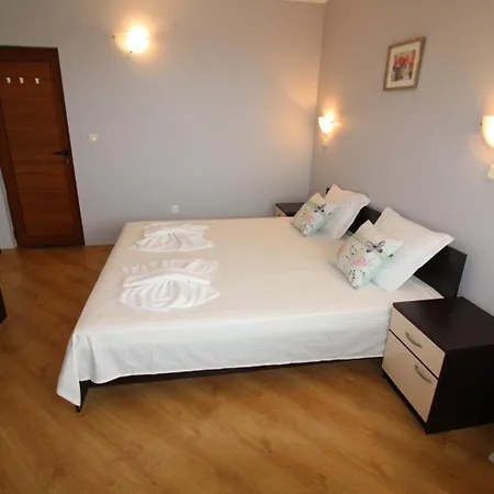 Amadeus 5 - Menada Appartement *